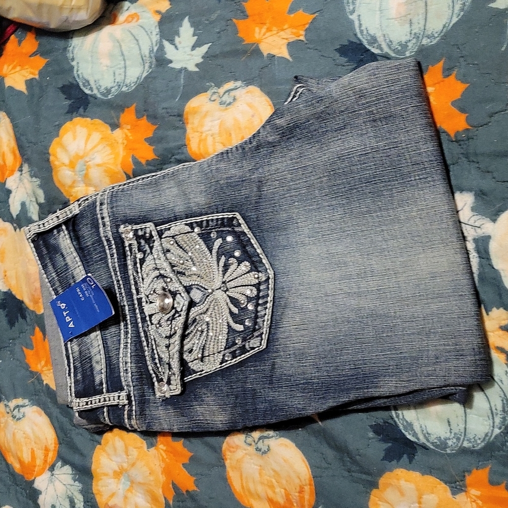 Capris